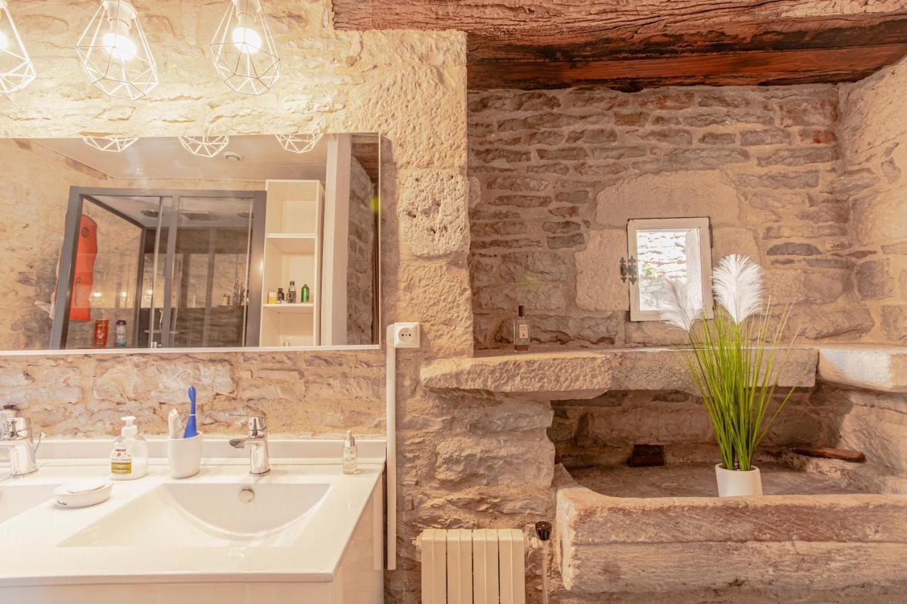 Maison En Pierres Au Coeur Du Village Medieval De Villeneuve Екстер'єр фото