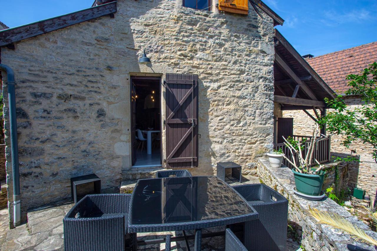 Maison En Pierres Au Coeur Du Village Medieval De Villeneuve Екстер'єр фото