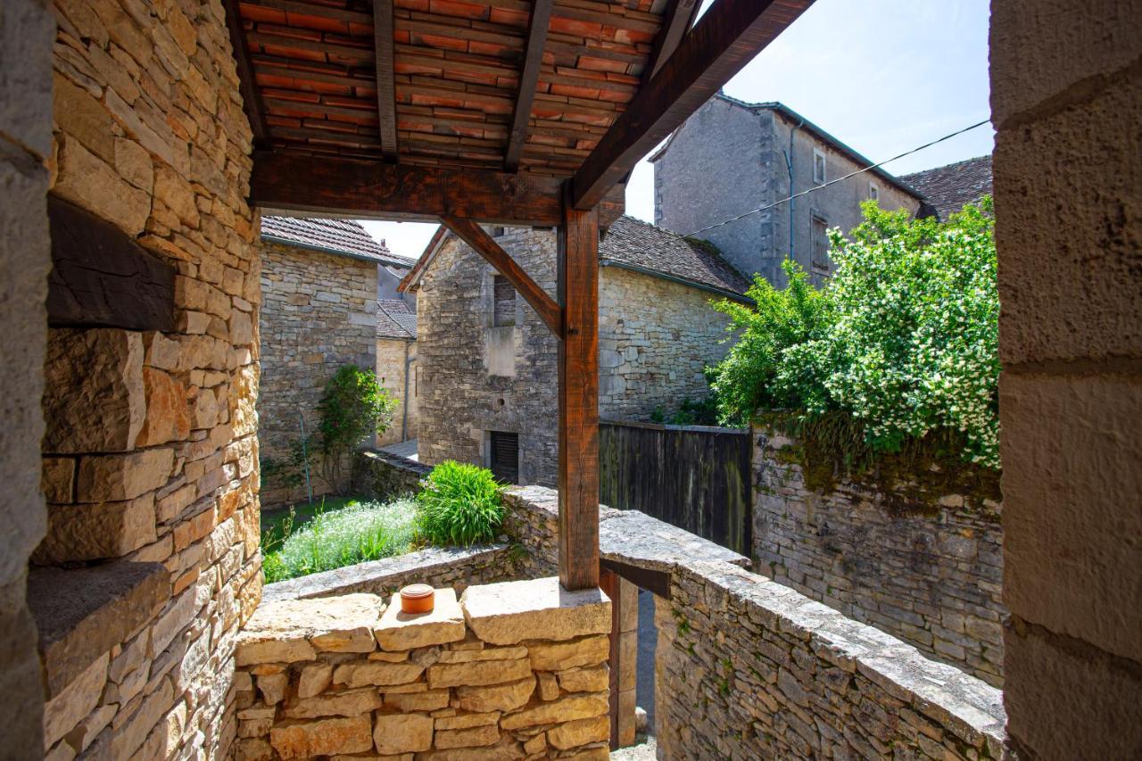 Maison En Pierres Au Coeur Du Village Medieval De Villeneuve Екстер'єр фото