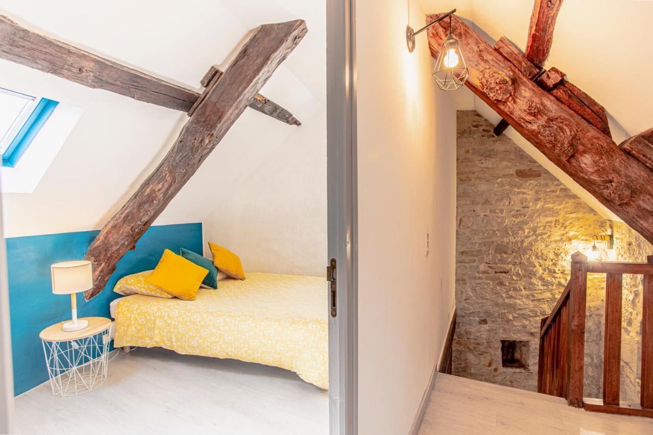 Maison En Pierres Au Coeur Du Village Medieval De Villeneuve Екстер'єр фото