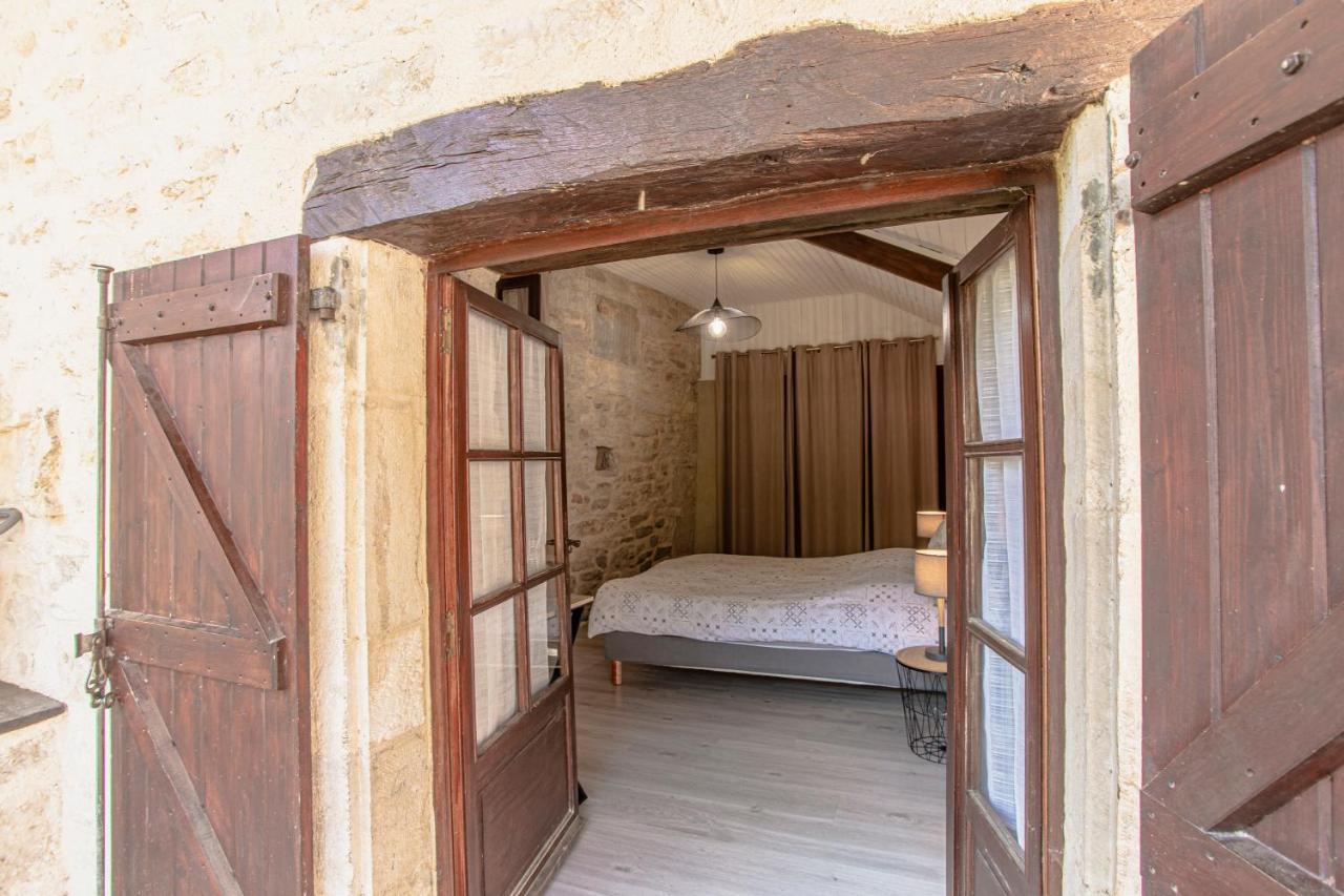 Maison En Pierres Au Coeur Du Village Medieval De Villeneuve Екстер'єр фото