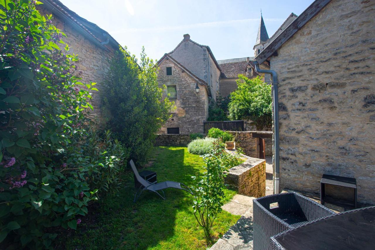 Maison En Pierres Au Coeur Du Village Medieval De Villeneuve Екстер'єр фото