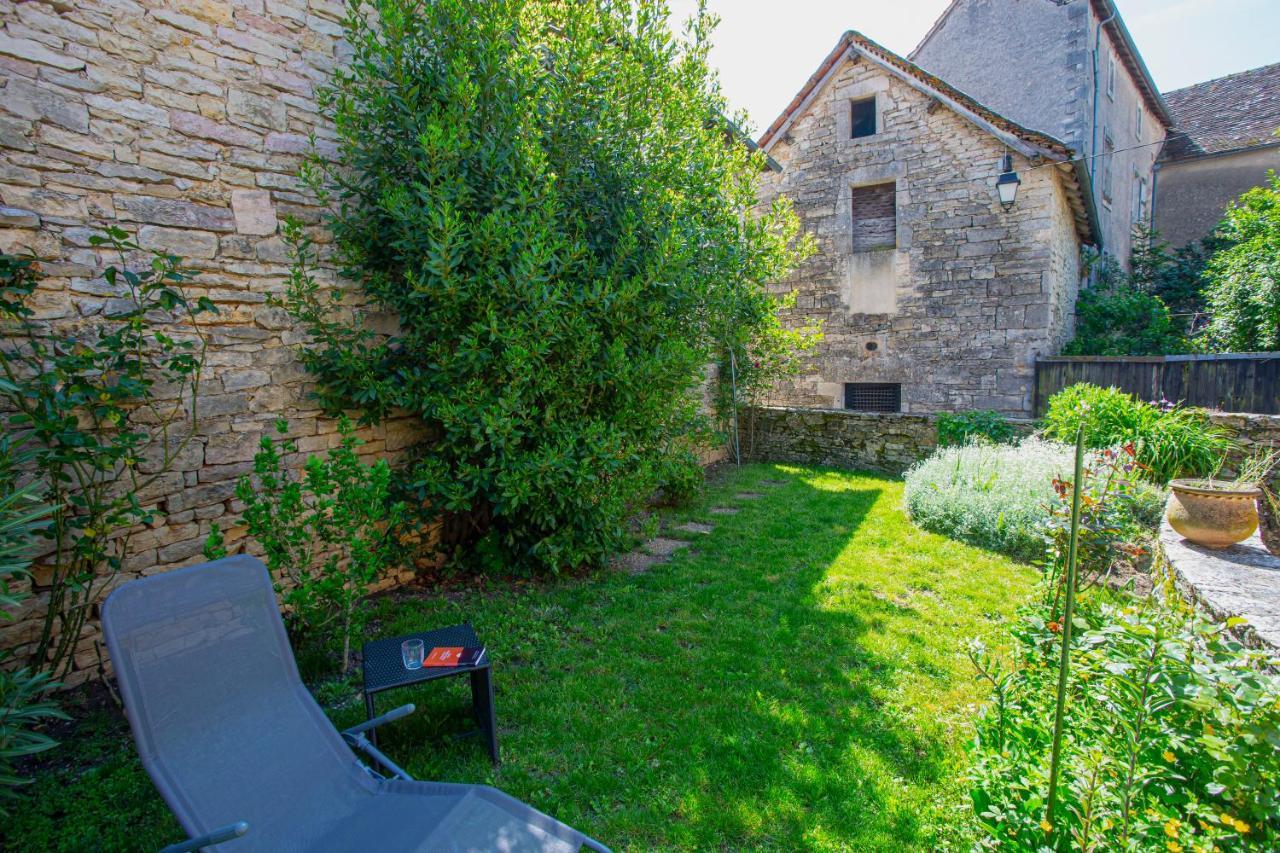 Maison En Pierres Au Coeur Du Village Medieval De Villeneuve Екстер'єр фото